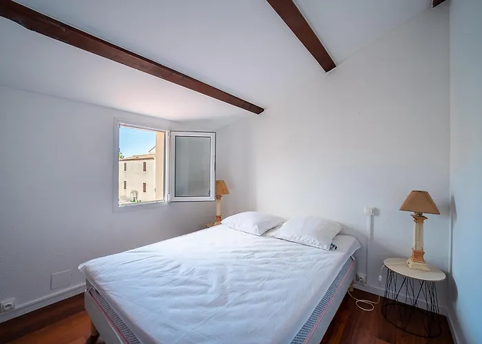 Les Acacias - Moins D1 Km De La Apartmán